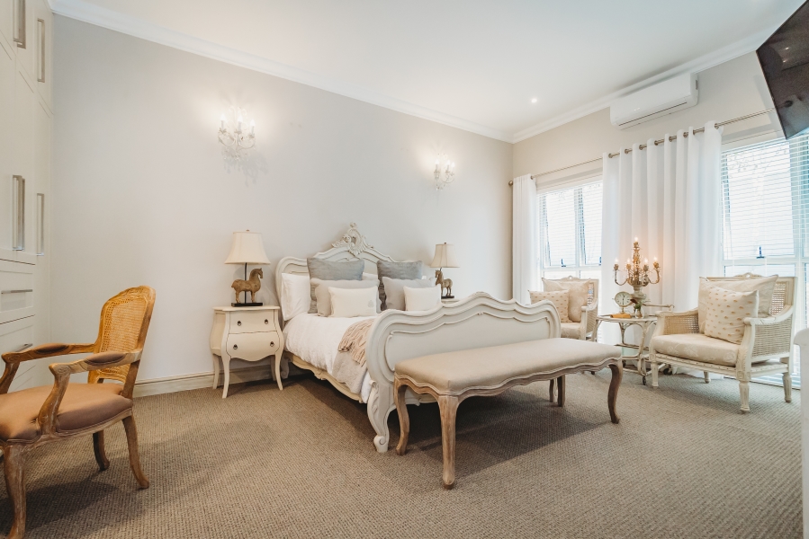 3 Bedroom Property for Sale in Kraaibosch Manor Western Cape